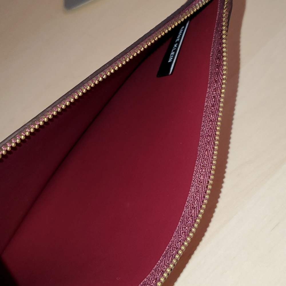 Purse - Picture 6 of 7